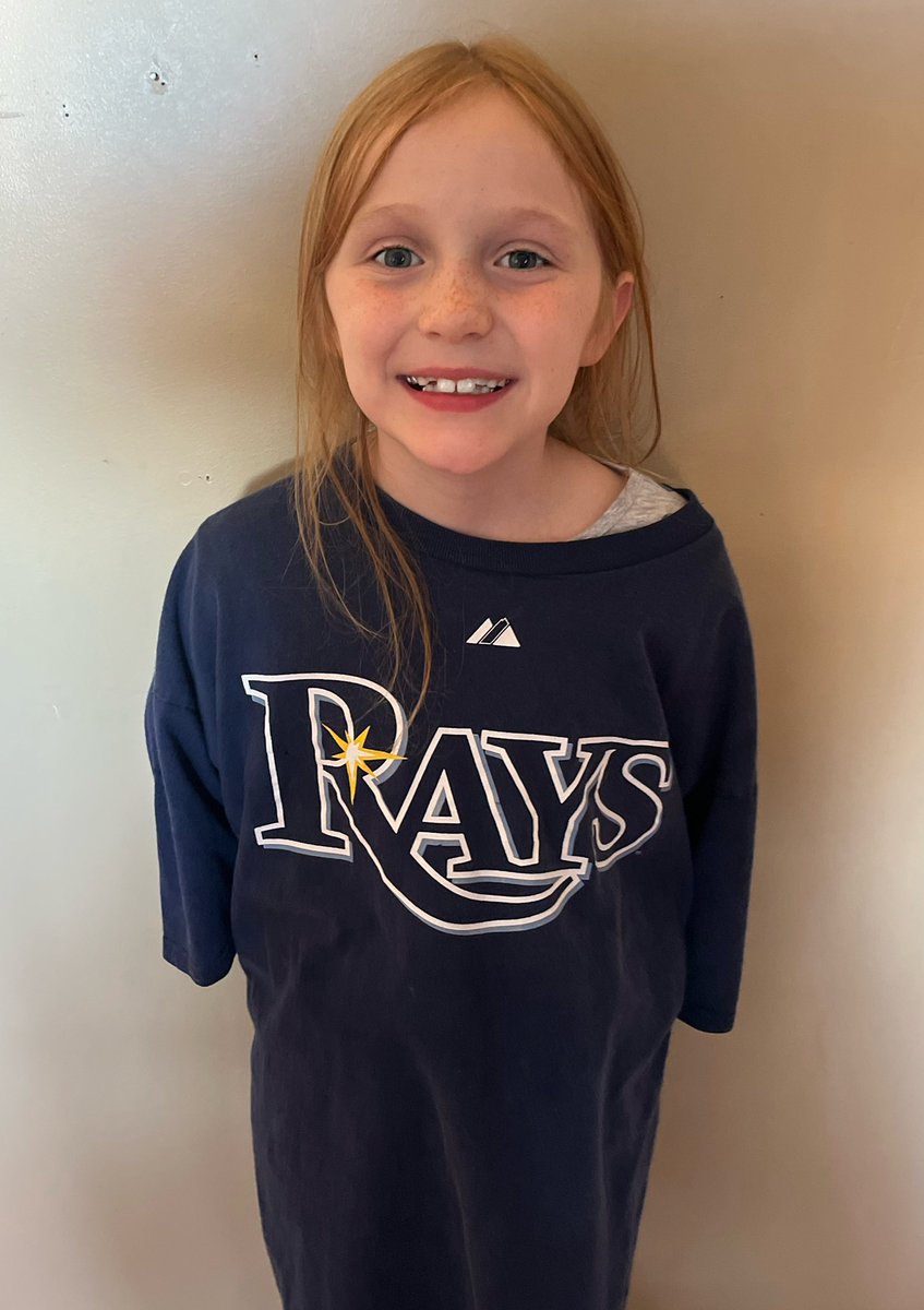 SaraB_2911's tweet photo. She said: “ I didn’t see any other shirts that said Rays”

Hmmm. That IS weird. 😅🤷🏻‍♀️ https://t.co/AQd1vfTzMJ