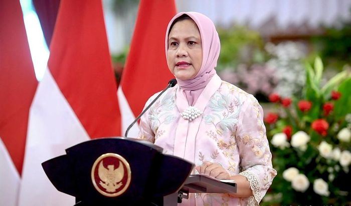 LSoekier's tweet photo. @Umysavior_ Mba jgn dibanding2 kan soal hijab di watak teroris hati2, soal hijab serahkan ke masing2 aja pribadinya. Ingat ibu presiden kita ibu wakil presiden kita. Hijab soal kita aja mau pake silahkan ga jga silahkan. Hak masing2. Watak radikal mang sudah dari sana2. @CCICPolri Monggo 🙏 https://t.co/drnfj6B90F