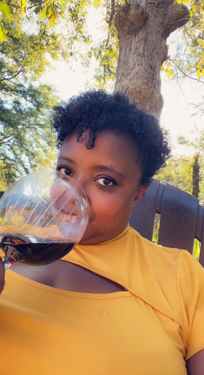 WineDownWithRo's tweet photo. Thankful it’s Tuesday. 2 days down 3 more to go! Wine always makes my day better.
#winelover #redwine #wineafterwork #calgontakemeaway #wineprofessional #blackteachers #montepulciano https://t.co/TtF7BOQtSs