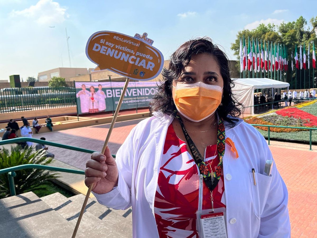 Tu_IMSS_CDMXSur's tweet photo. #EnLoVirtual💻📱todas y todos #IgualesEnDerechos. Como cada 25 📆 en el #IMSSCDMXSur nos sumamos al #DíaNaranja🧡 este mes en pro de la Ley Olimpia.
#IMSSySNTSSvsViolencia https://t.co/AjAqa7rEN4