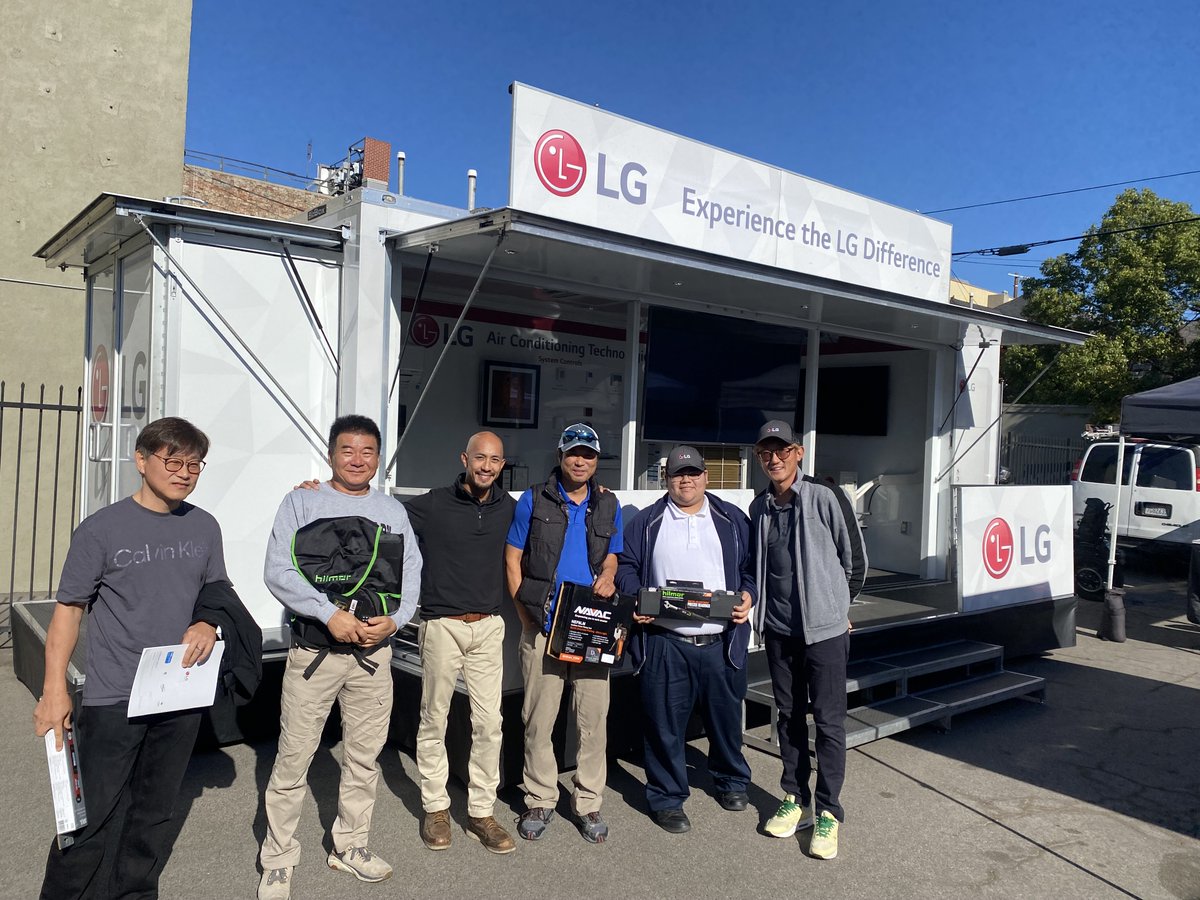 LGHVACUSA's tweet photo. Monday, we had the opportunity to show customers of Coolmart Group how LG stays Ahead of the Expected as our Residential/Light Commercial (RLC) Mobile Showroom arrived in Los Angeles, CA. Thank you to Coolmart’s Andrew Song and LG’s Romeo Sy! #LGRoadshow https://t.co/v5qoIwmP3w