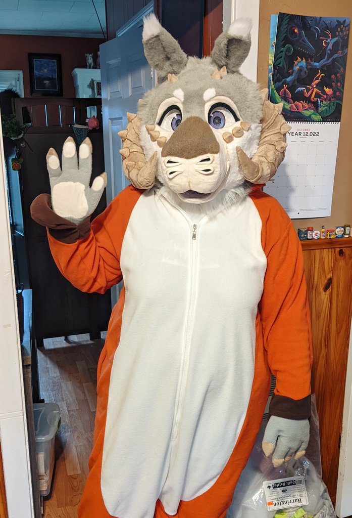 teelatauntaun's tweet image. Teela&apos;s ready for #halcon2022 🥰⚡ this kigu is illegally cute AND SO AM I