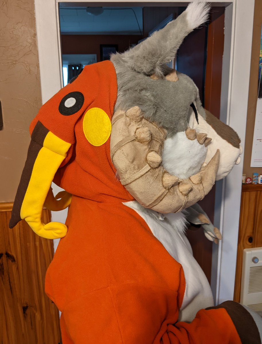 teelatauntaun's tweet image. Teela&apos;s ready for #halcon2022 🥰⚡ this kigu is illegally cute AND SO AM I