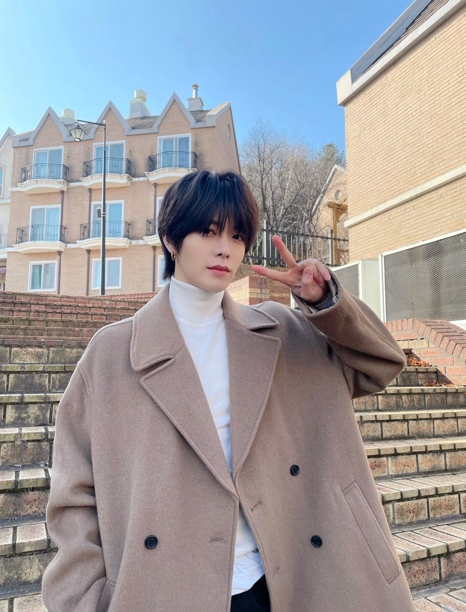 monmonNCTzen's tweet photo. 悠太くんお誕生日おめでとう🎉優しくて面白くてでもずっとひたむきに挑戦し続ける悠太くんの姿に何度も励まされました！悠太くんの憂いのある歌声が大好き💚その輝く笑顔で溢れる一年になりますように✨
#LikeAButterflyYUTA
#HAPPYYUTADAY
#中本悠太くん日本の誇りだよ
#나비처럼_날아온_10월의_유타 https://t.co/eCMSsWcdcy