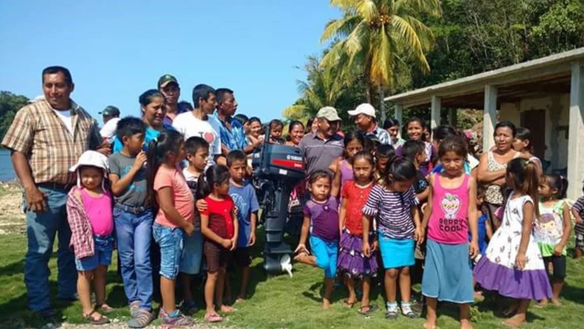 TeachAm2002's tweet photo. What if your children had to risk their lives every day just to reach their school?  13 families in the Sanabria community of Livingston, Izabal, Guatemala no longer have to worry about this due to the generosity of TEACH sponsors.  Educating underserved children starts with you. https://t.co/58pWEXn2Cb