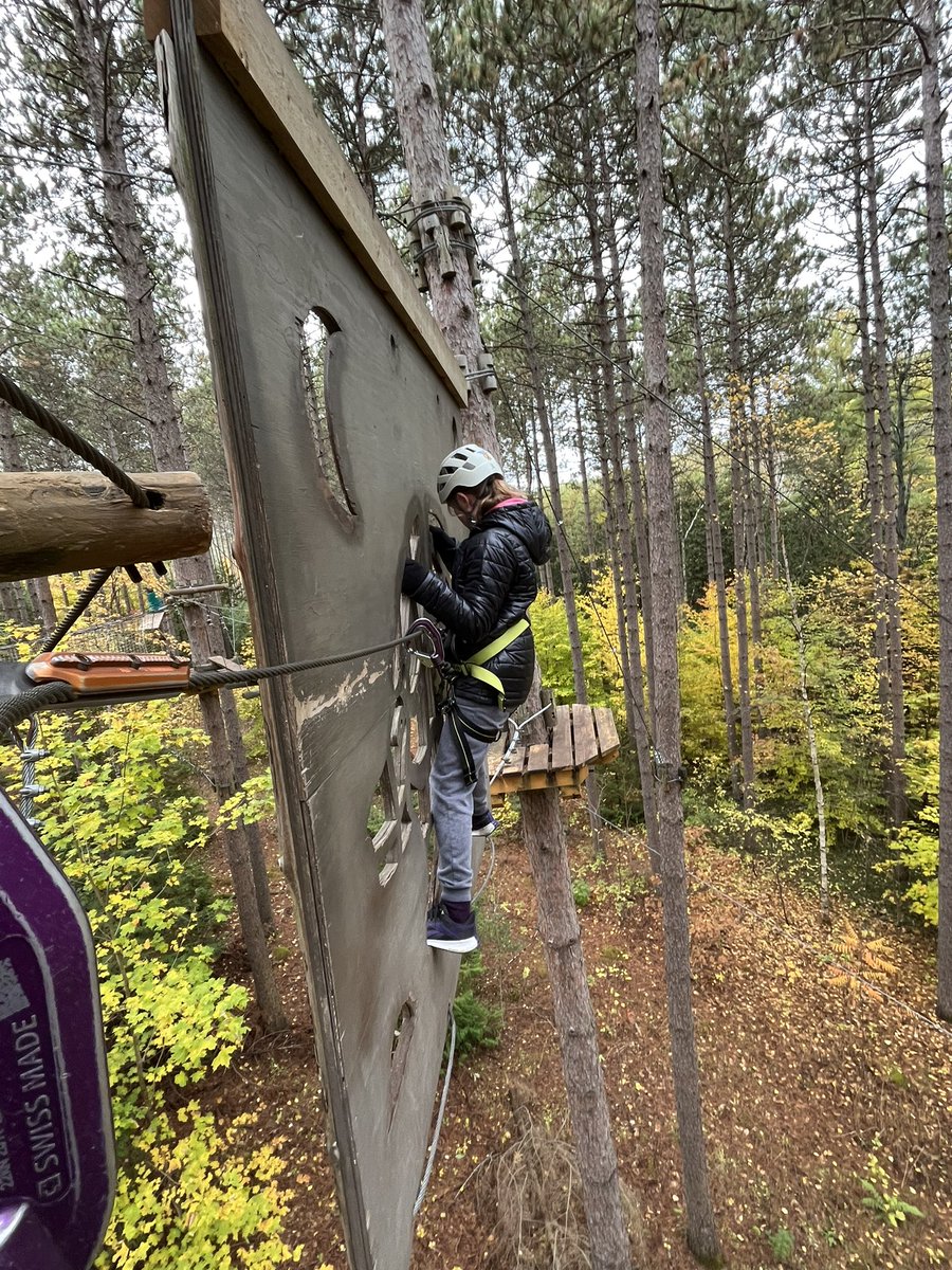 tricia_carm's tweet photo. Grade 8 experiencing something new at Ganaraska. Pushing ourselves out of our #comfortzone #treetoptrekking #pvncinspires @PVNCCDSB @PHStAnthony https://t.co/WnToNhT3he