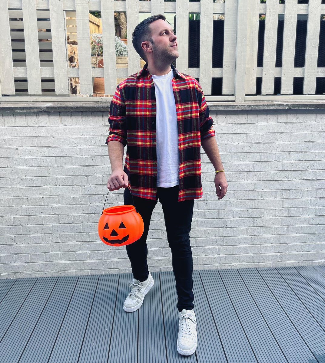 LukesLiife's tweet photo. itβs a full moon outside β‘
ps.. so excited to be attending #HocusPocus live by @disneymusic at the symphony hall tonight πππΈοΈπ§Ή
.
.
#hocuspocus #hocuspocus2 #disney #hocuspocuslive #danidennison #halloween #trickortreat https://t.co/opGiIs2Mt6