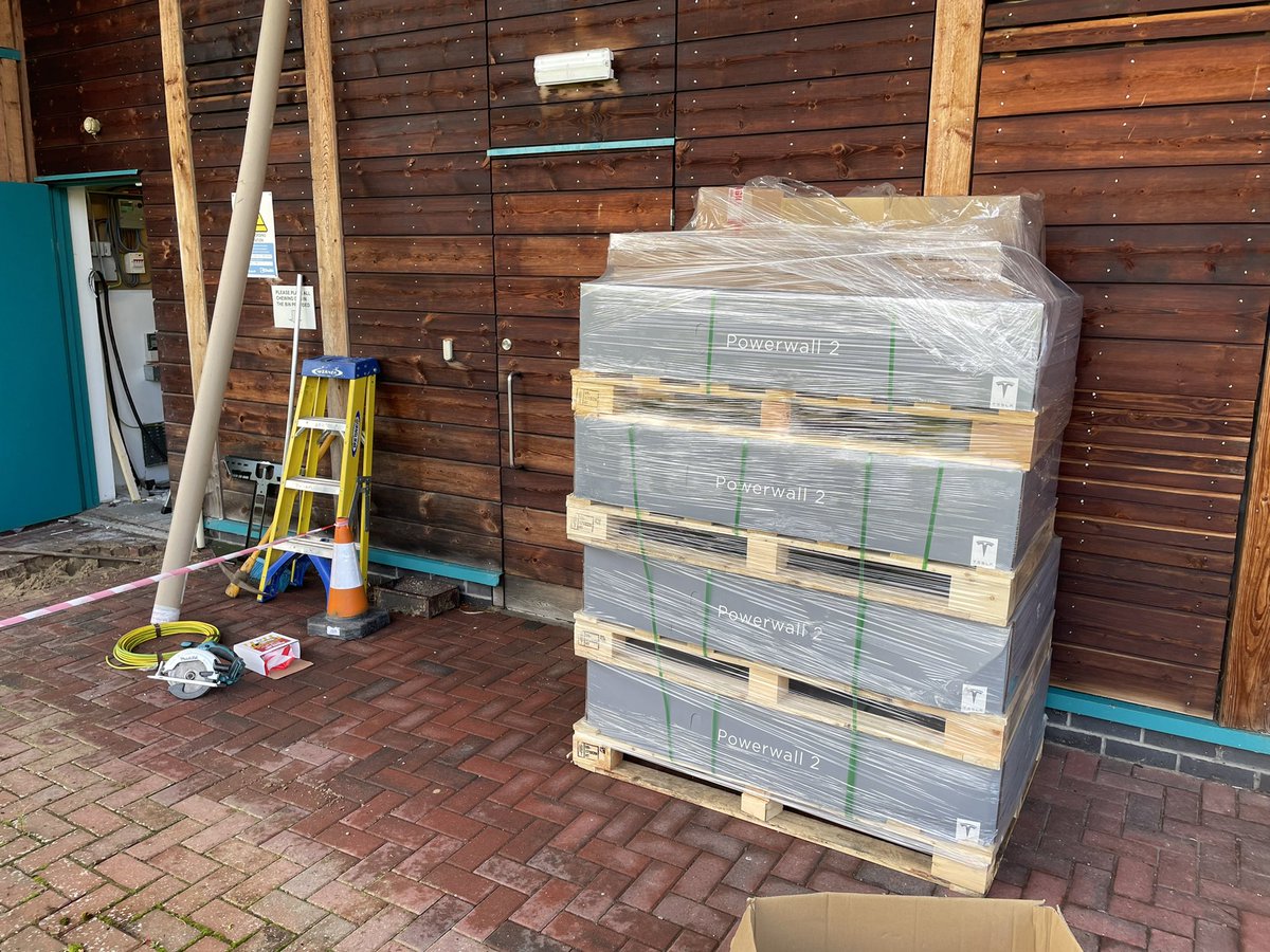 AlbaHeatPower's tweet photo. Busy few days at Nature Scot, Golspie. 75kW Ground Mount array with 4 Tesla Powerwall. https://t.co/3g8rjCU8HZ
