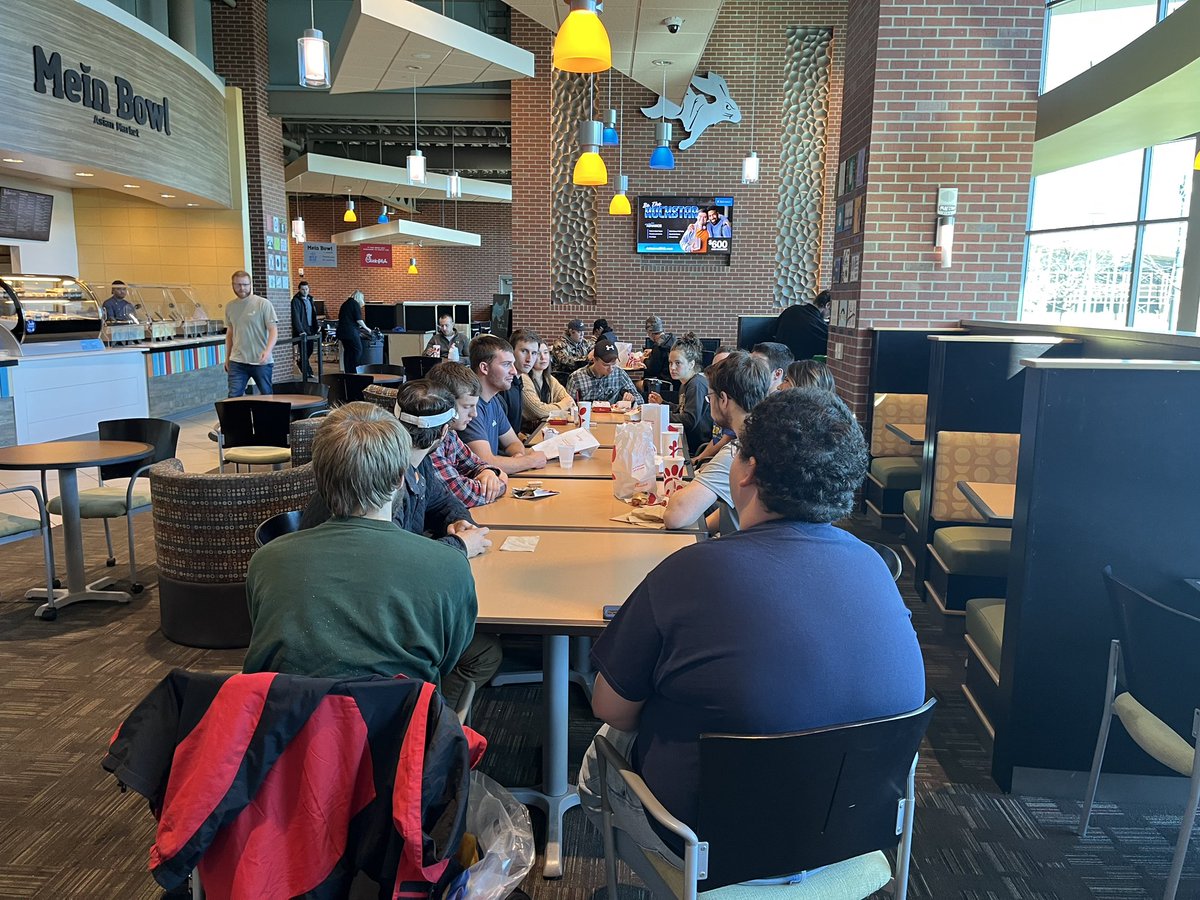 KristiNoem's tweet photo. Always love being back at my alma mater SDSU (especially since Hobo Day is right around the corner)!

Had a chance to meet with SDSU students over a Chick-Fil-A lunch as well! #GoJacks https://t.co/tAFR8OGxtR