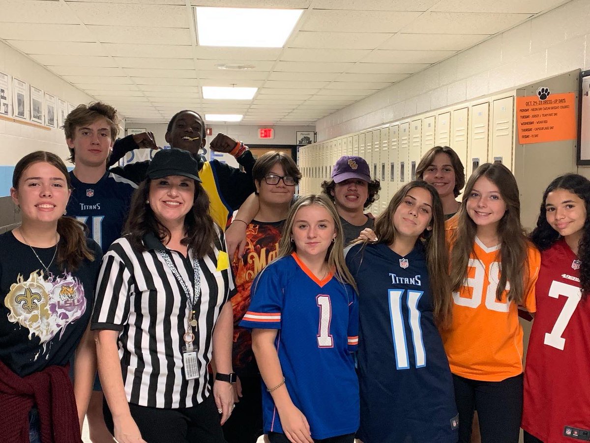 Red Ribbon Week Day 2: Somebody had to keep these teams in line today. Team Up Against Drugs – Jersey / Team Hat Day was a total victory! *insert touchdown dance* #RedRibbonWeek2022 #jerseyday <a href="/ellis_school/">Ellis Middle School</a>