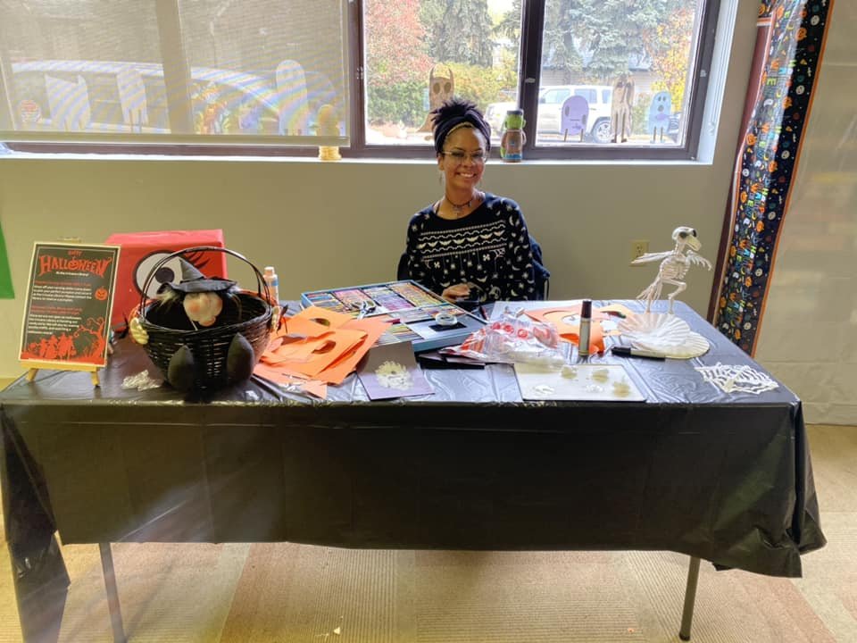 IrricanaLibrary's tweet photo. Thanks for having us at your Monster Mash Family Connection Event BGC Irricana Club ! We had such a blast being able to do fun activities at your event, and we hope you all did as well! 🎃👻 https://t.co/MENNgYNC2L