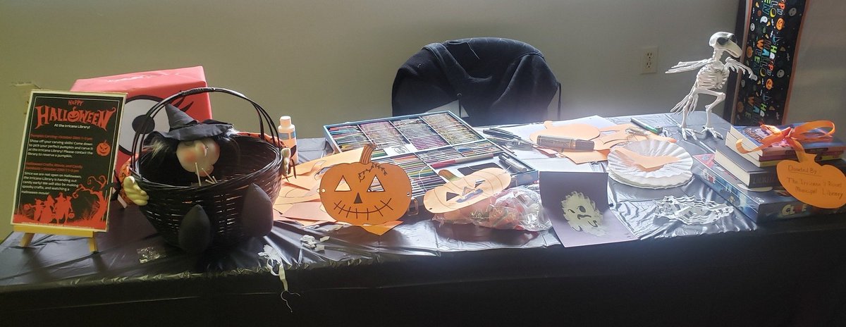 IrricanaLibrary's tweet photo. Thanks for having us at your Monster Mash Family Connection Event BGC Irricana Club ! We had such a blast being able to do fun activities at your event, and we hope you all did as well! 🎃👻 https://t.co/MENNgYNC2L