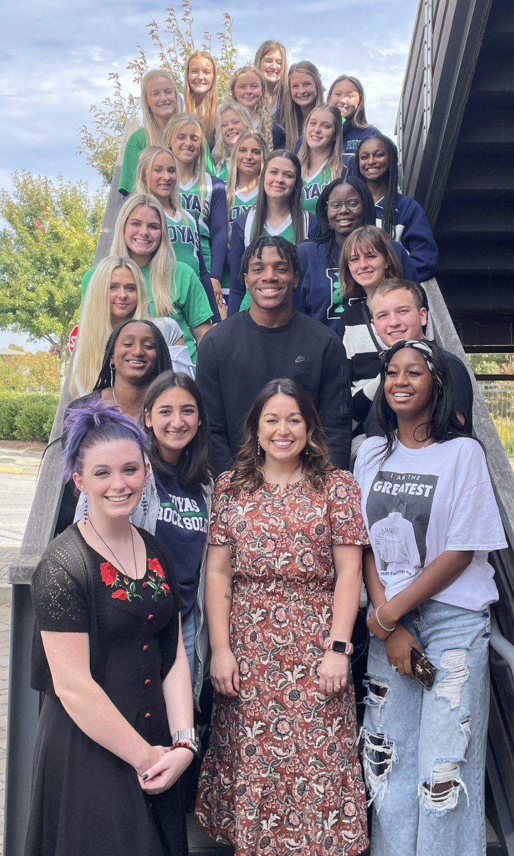 HarrisonHoyas's tweet photo. Great day celebrating Mrs. Jordan Motsinger - Harrison’s awesome Teacher of the Year and CCSD High School Teacher of the Year! Shout out to our band, cheerleaders, teachers, &amp; students for representing at the TOTY pep rally! https://t.co/yOx0qFbOkJ