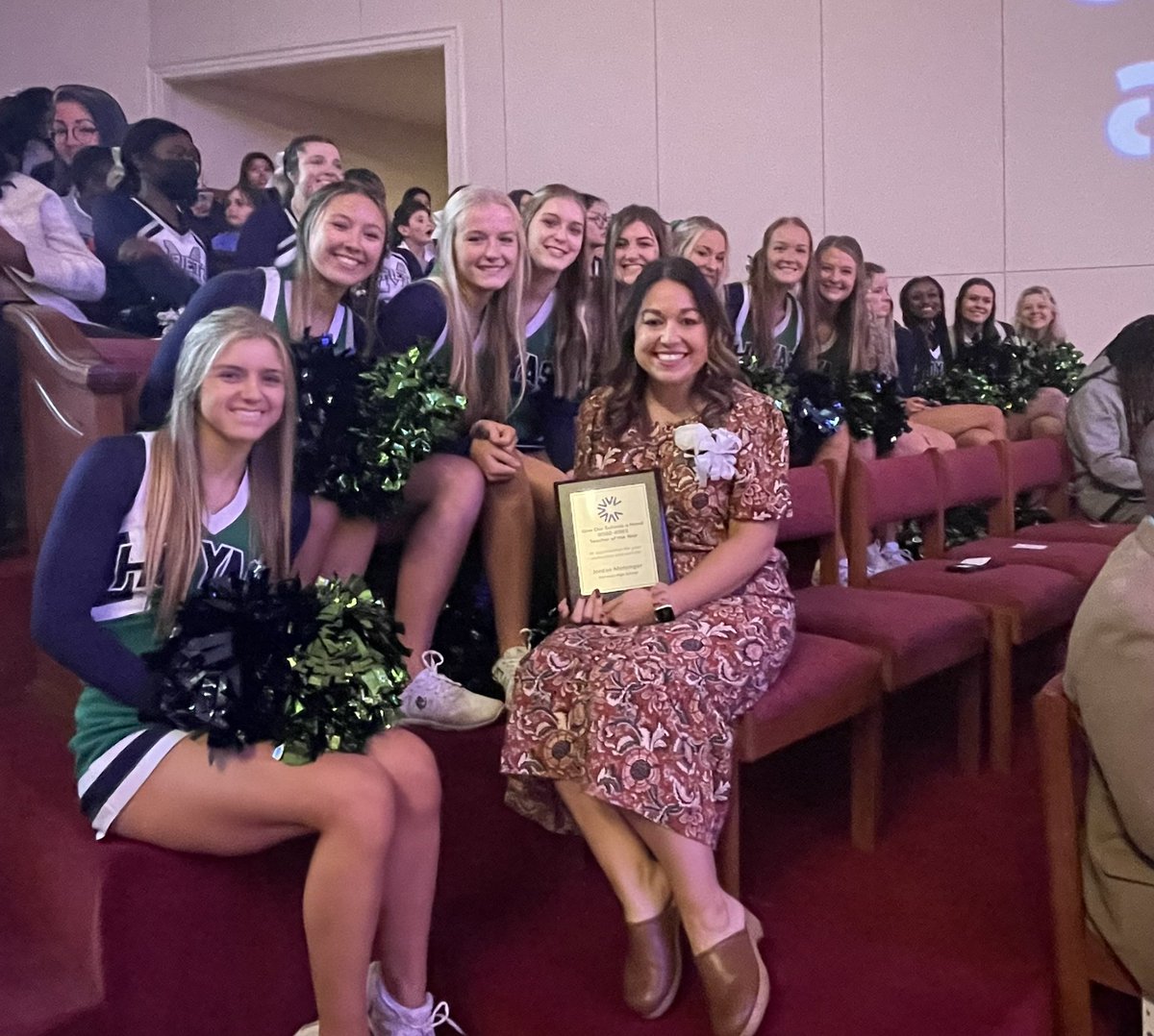 HarrisonHoyas's tweet photo. Great day celebrating Mrs. Jordan Motsinger - Harrison’s awesome Teacher of the Year and CCSD High School Teacher of the Year! Shout out to our band, cheerleaders, teachers, &amp; students for representing at the TOTY pep rally! https://t.co/yOx0qFbOkJ