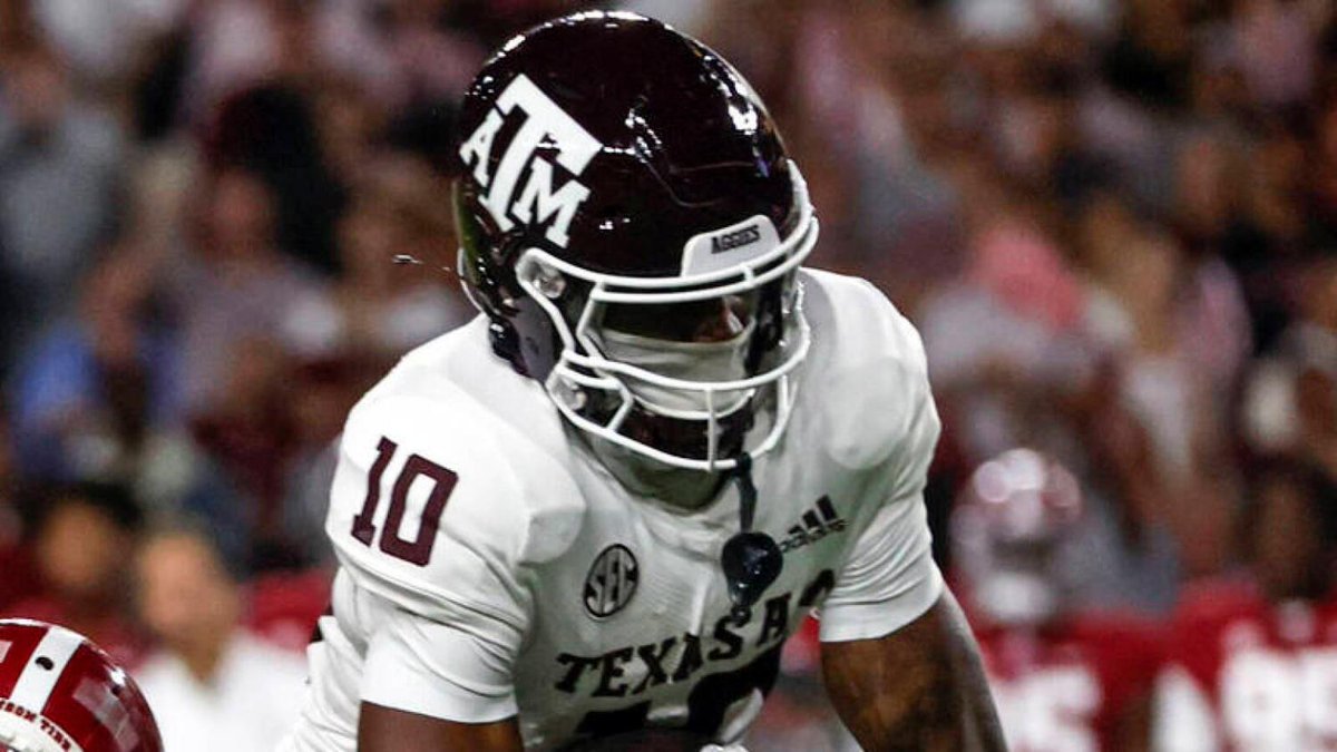 Texas A&M players reportedly suspended over locker room incident yardbarker.com/college_footba…