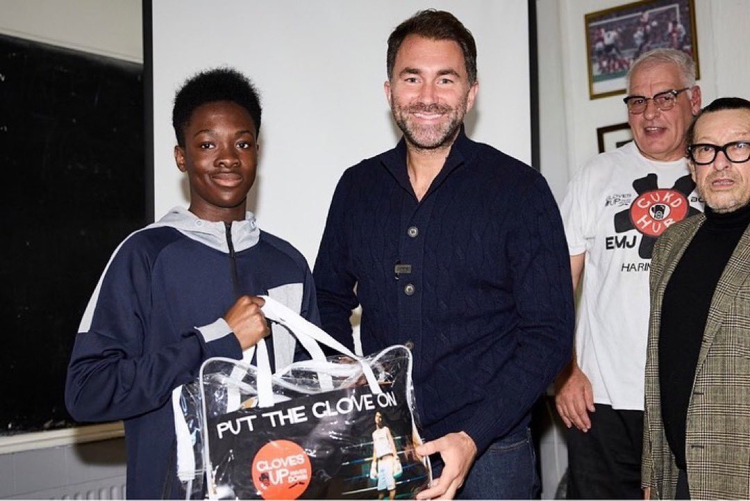 Gloves Up Knives Down tweet media