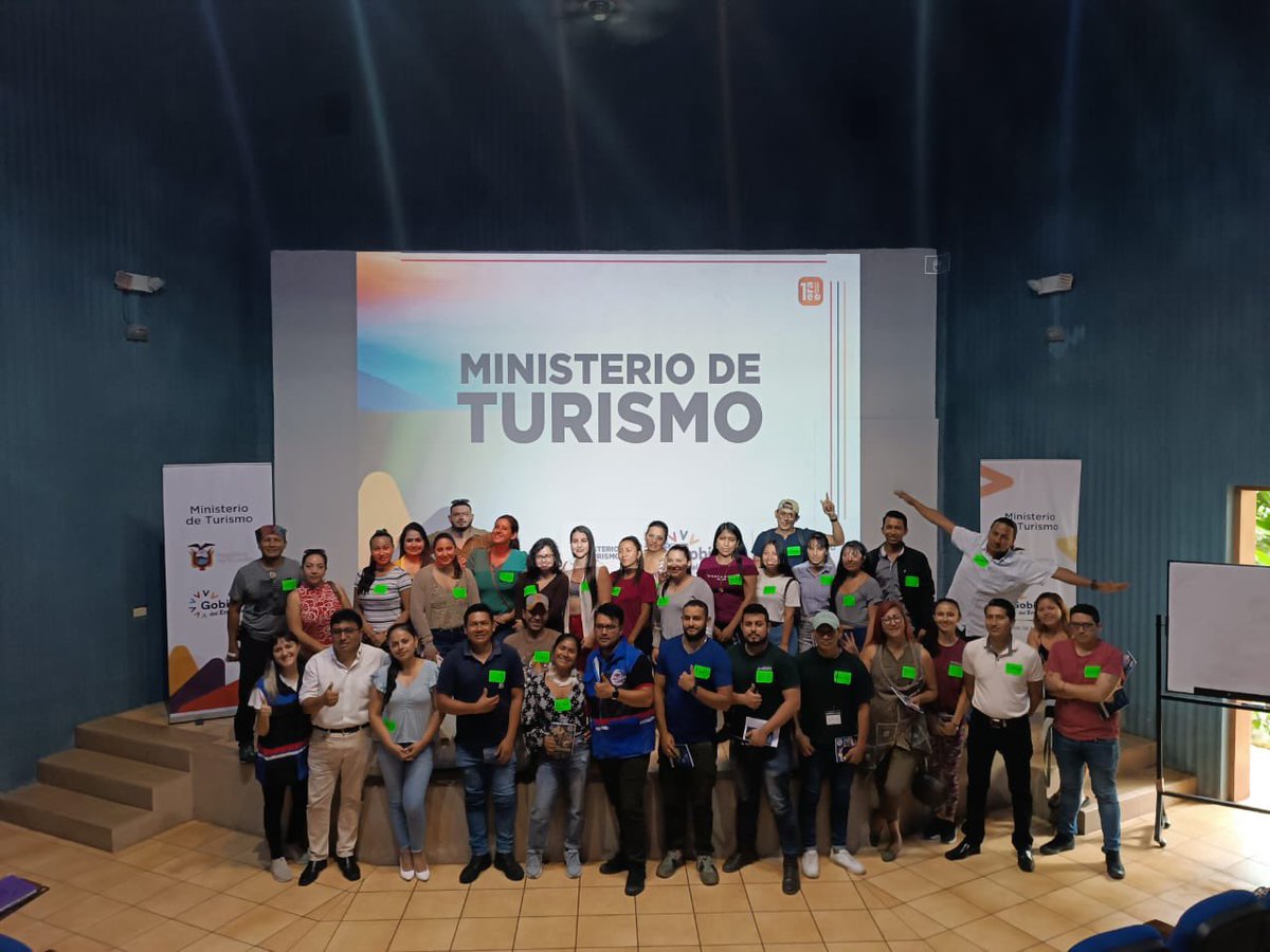 Con la misma firmeza con la que se exige atención también se debe reconocer cuando las cosas se hacen bien, el programa #BootCamps de <a href="/TurismoEc/">Viceministerio de Turismo Ecuador 🇪🇨</a> sale de lo tradicional y agrega valor actualizando las pymes turísticas a los nuevos desafíos de la reactivación. @nielsolsenp 👍#Napo