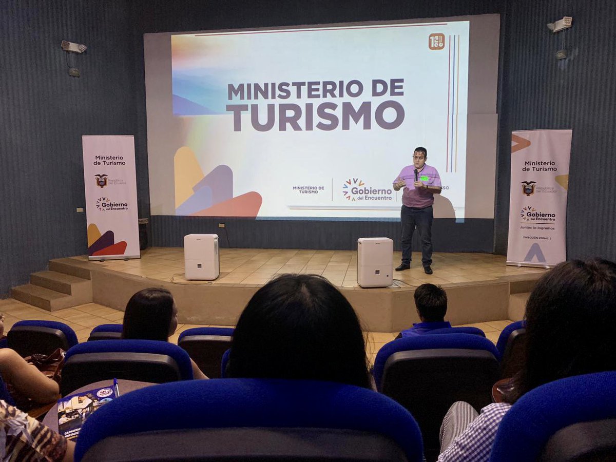 MarcoMinoM's tweet photo. Con la misma firmeza con la que se exige atención también se debe reconocer cuando las cosas se hacen bien, el programa #BootCamps de @TurismoEc sale de lo tradicional y agrega valor actualizando las pymes turísticas a los nuevos desafíos de la reactivación. @nielsolsenp 👍#Napo https://t.co/bShgMFTrwb