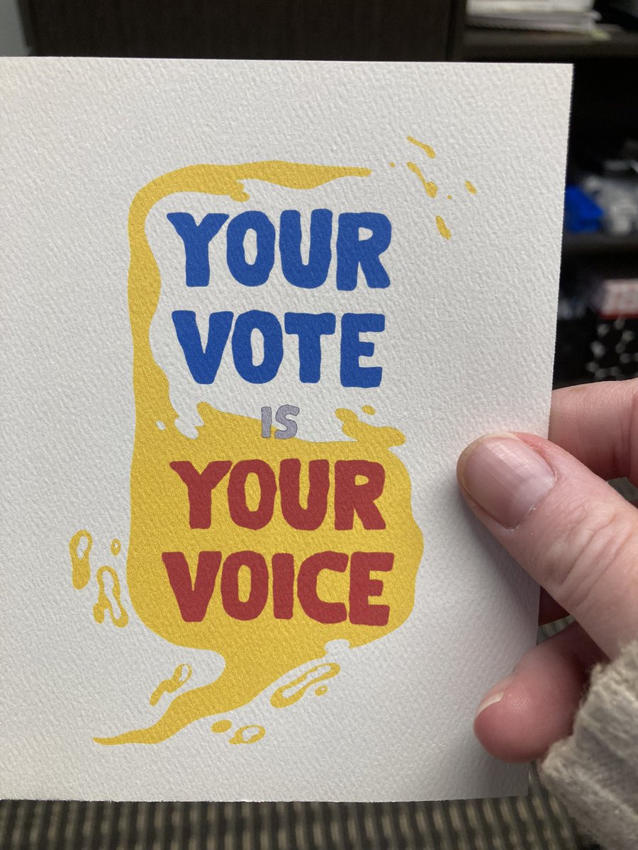 ajrespess's tweet photo. Iโm happily giving myself writerโs cramp preparing #PostcardsToVoters ahead of the Nov. 8 election. #GeorgiaVoters, early voting is happening NOW in your precinct! ๐ Make a plan. Take a friend. #TurnGeorgiaBlue ๐ #WarnockForGeorgia #AbramsForGovernor https://t.co/BznP7hiOZf