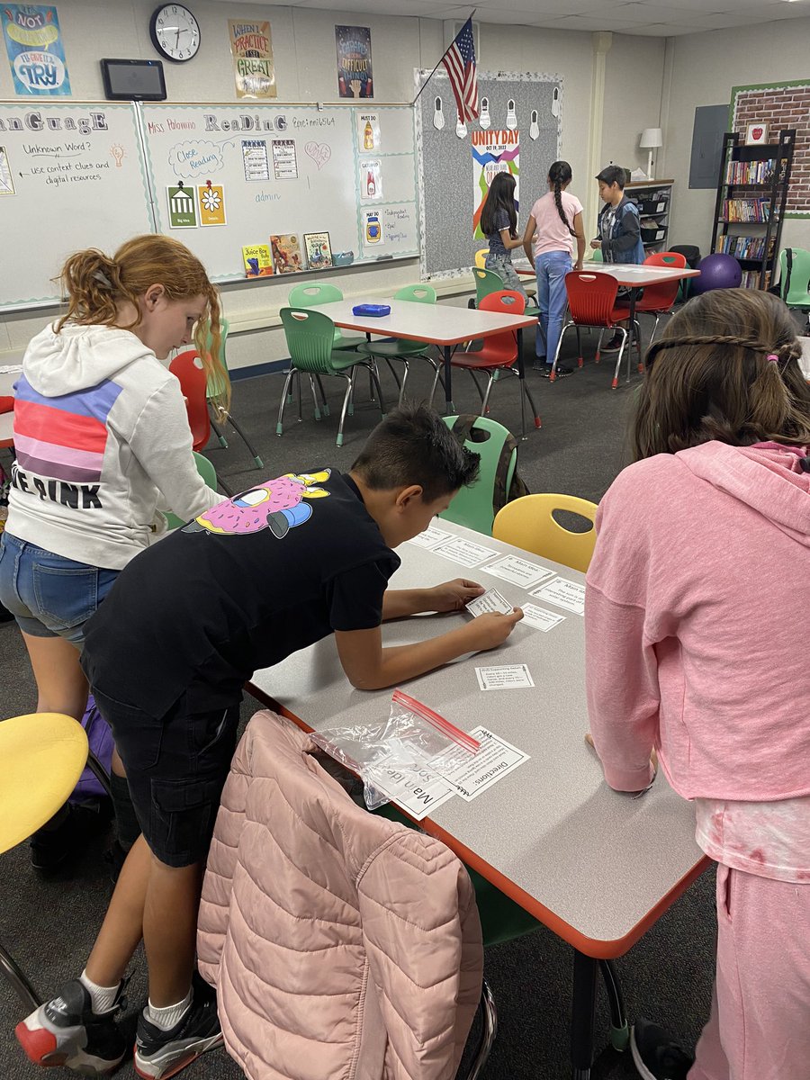 EllyKarle's tweet photo. Collaboration with a Main Idea sort for after school tutoring, amazing students doing extra learning @DArcy_CJUSD @ColtonJUSD https://t.co/Cc711UNu7t