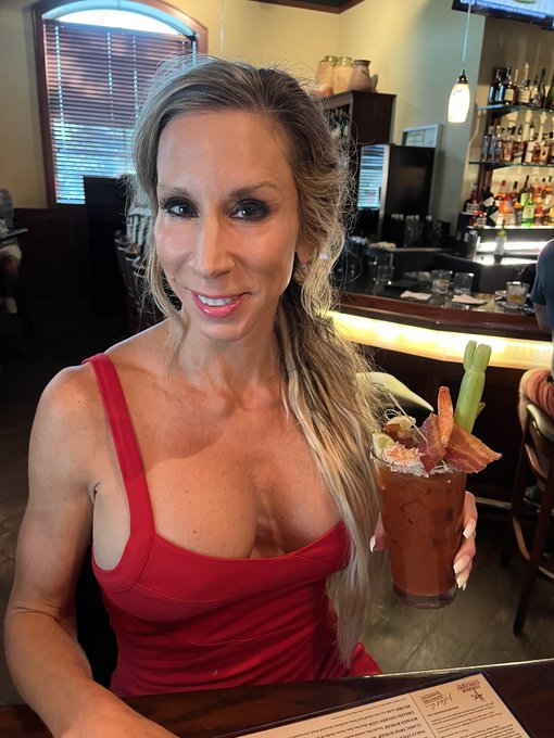 No longer Bored or Hangry!  Just Horny! https://t.co/Efvz7iA8fO<a href="/tag/nofilter"class="tags"><span>#nofilter</span></a><a href="/tag/milf"class="tags"><span>#milf</span></a><a href="/tag/fitover40"class="tags"><span>#fitover40</span></a><a href="/tag/feetaddicted"class="tags"><span>#feetaddicted</span></a><a href="/tag/fit"class="tags"><span>#fit</span></a>