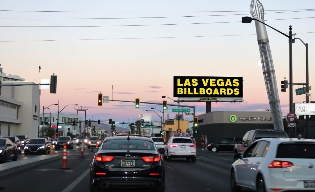 LVBillboards's tweet photo. New digital billboards being added to our inventory at Charleston and Casino Center in early December 2022. These two new digitals now give us 38 digital billboards covering the Vegas valley. #lasvegas #billboards #advertising #digitalbillboard #billboard #DTLV #downtownlasvegas https://t.co/jYY1cJXMDI