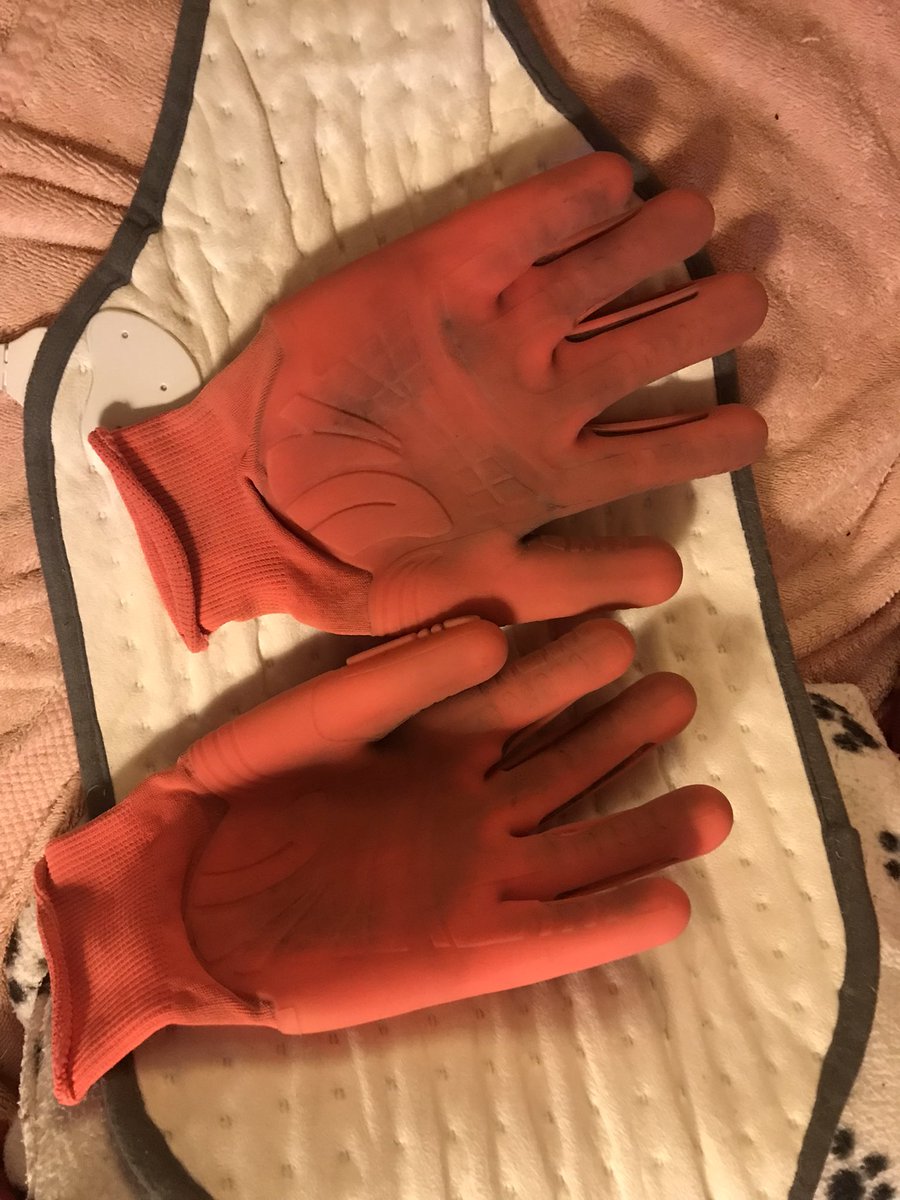 Bigfoot155's tweet photo. Wish you could smell these!  Kinda ‘hard’ to get off when they’re sweaty…😉 https://t.co/uhu7lJgOpa