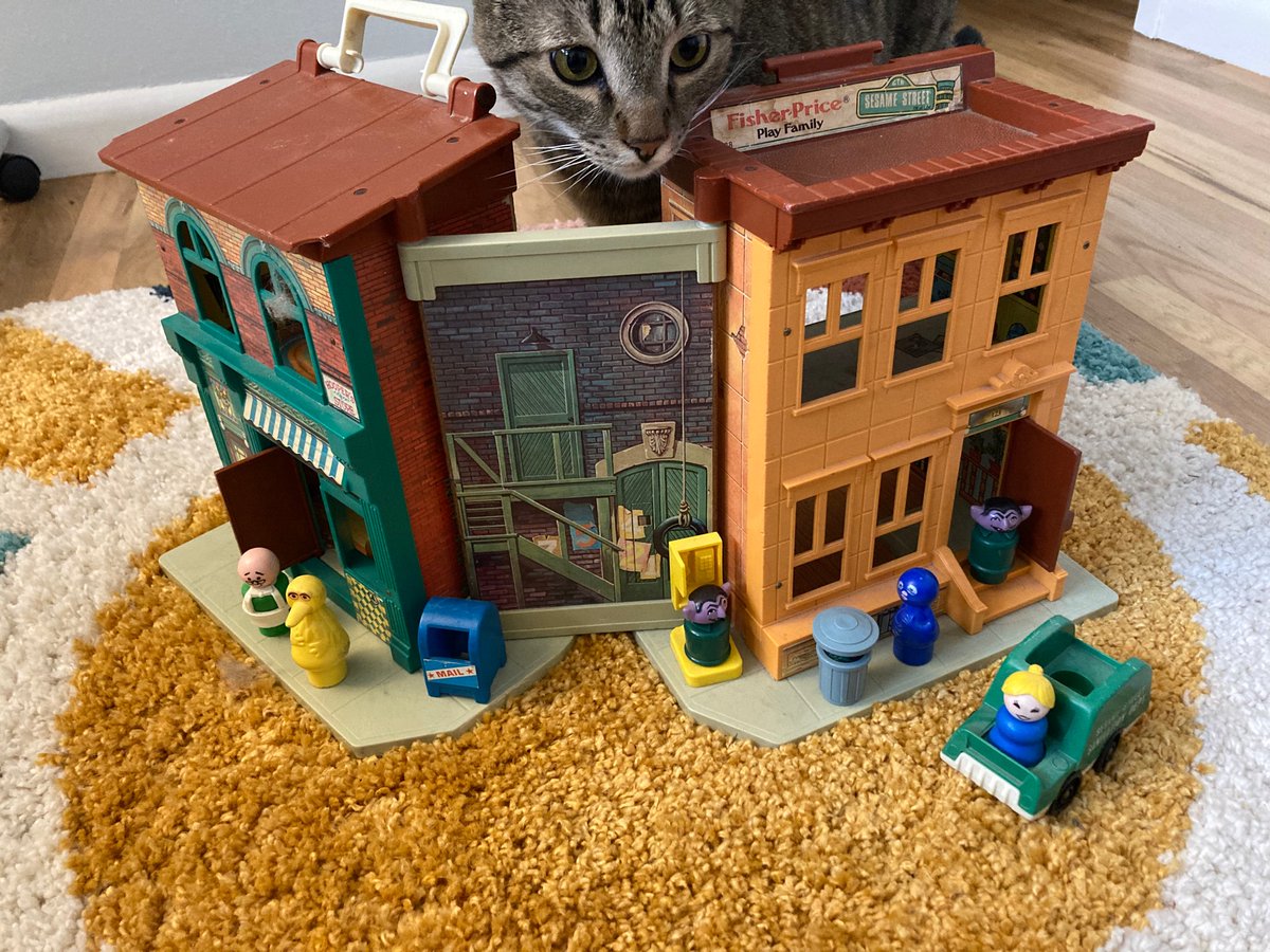 seaweasel's tweet photo. Pip is DMing the Sesame Street RPG and is worried that no one believes Snuffalupagus is real. Snuffy is his BBEG (Big Baby Elephant Guy) https://t.co/vtRZDB6n4s