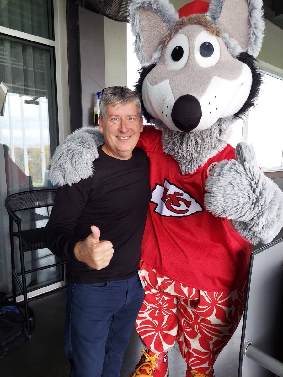TheRobleeReport's tweet photo. Had fun at another great Signature HealthCare Foundation TopGolf Classic! Congrats to Andrew Schwartzkopf @tulsalaw97 for winning the Green Jacket again and to Josh Petrikin @jepetrikin for leading our team in Trench shots! https://t.co/arkvdyQ10z