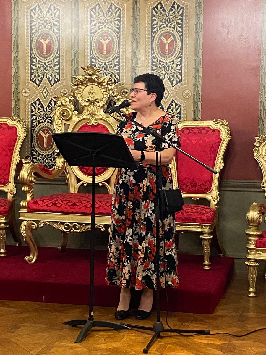 Brilliant evening MCing at @WestminsterCath at the Archbishop's house for my colleague Jenny's retirement party. @ChurchesEngland @_mikeroyal @ShermaraFletche @Doralhayes @sj_ball