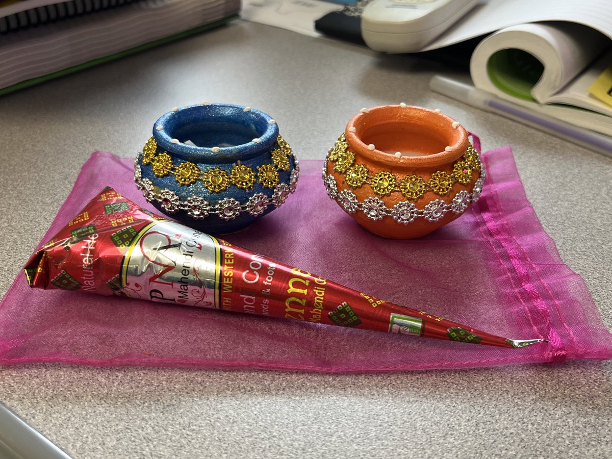 Beautiful Diwali gifts from a student! Thank you for sharing your traditions with us ❤️ #alwayslearning <a href="/ClaraBartonElem/">Clara Barton Elem</a>