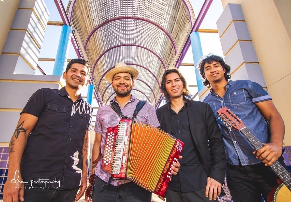 Sips and Sounds series returns with Norteño Night at the Briscoe saexaminer.org/2022/10/25/sip… #briscoewesternartmuseum #sipsandsounds #nortenonight #museumnews #loscallejerosdesananto #communityevents #nightout #entertainment #livemusic