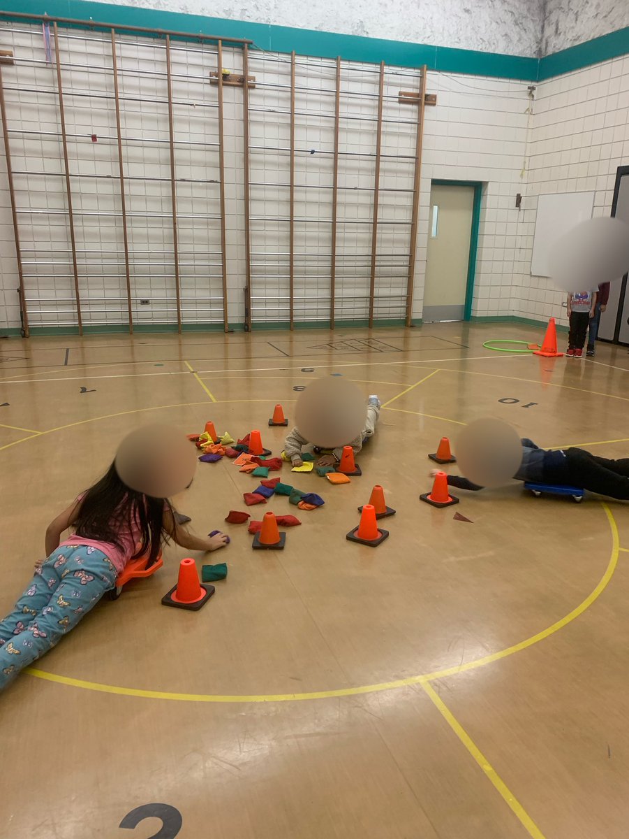 MsAlbl's tweet photo. A spooktacular start to the week with our Halloween theme activities๐๐ป#ZombieTag #TrickOrTreatRelay #BuildAWitch https://t.co/UvOyKCBKPZ