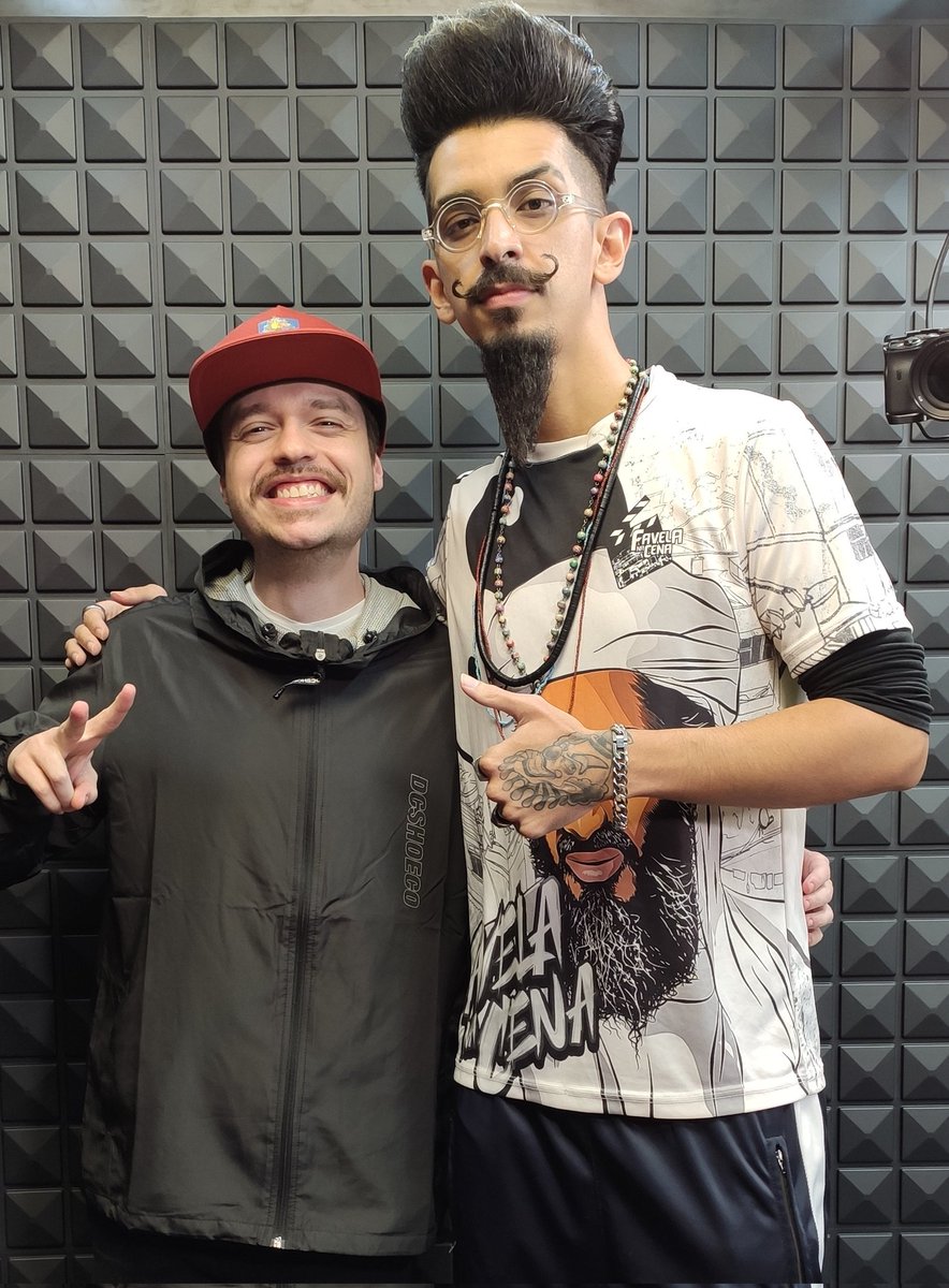 RapaPodcast's tweet photo. Pra essa tercinha, temos episódio novo no canal, com o @mcthiagson musicista, um estudioso sobre funk e duas origens e movimentos nesse Brasilzão.

Dá o play e confere esse papo.

Link da íntegra
https://t.co/fjXhMT76Db https://t.co/lzVQVFrlpr