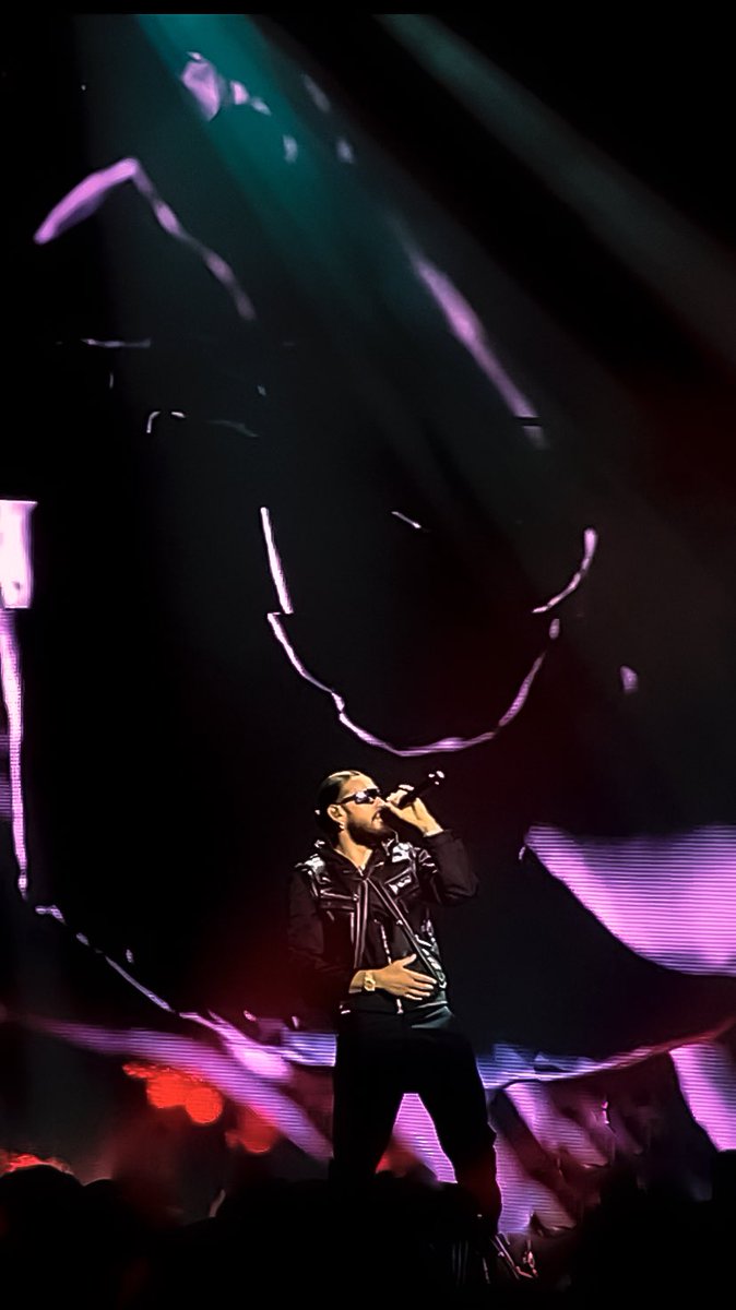 sofia_brr's tweet photo. Un petit thread des photos incroyables que j’ai fais au concert de SCH à Strasbourg ! juste pour le plaisir ❤️ @Sch_Mathafack  #sch #rap https://t.co/QxnZjoMSZc