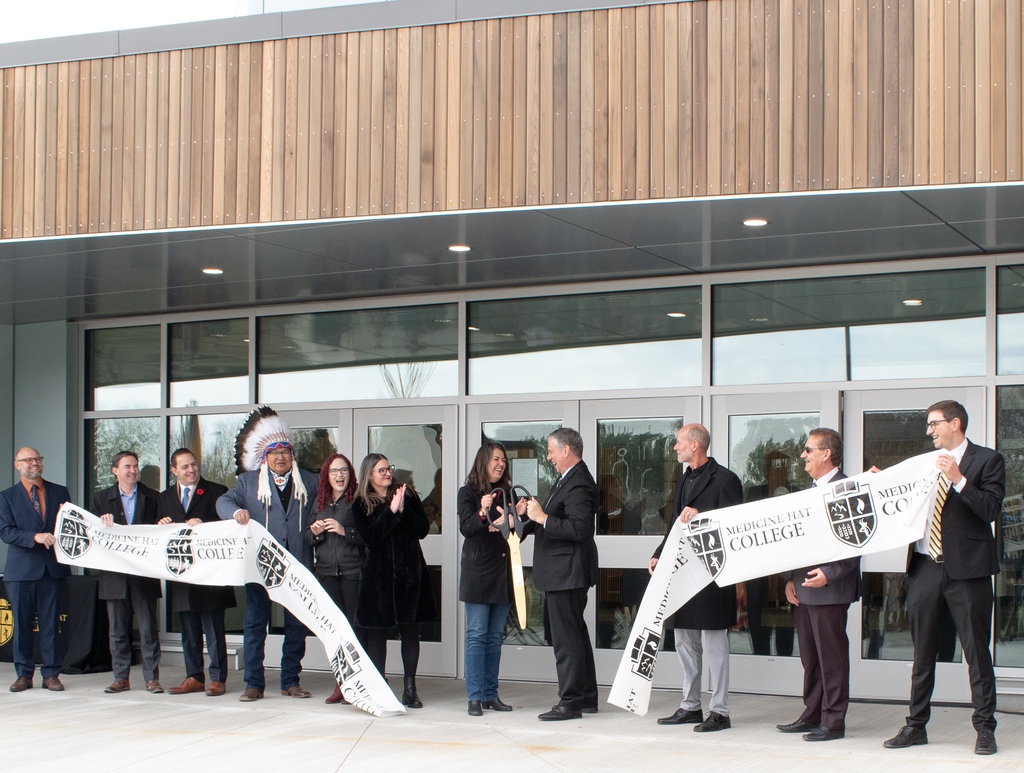 MHCollege's tweet image. NEWS: #MHC officially opens the doors to the Co-op Wellness Commons today, representing the shared vision and commitment of college and government leaders, community partners and cultural guides. Read the full story: bit.ly/3TAtyUE
#medhat