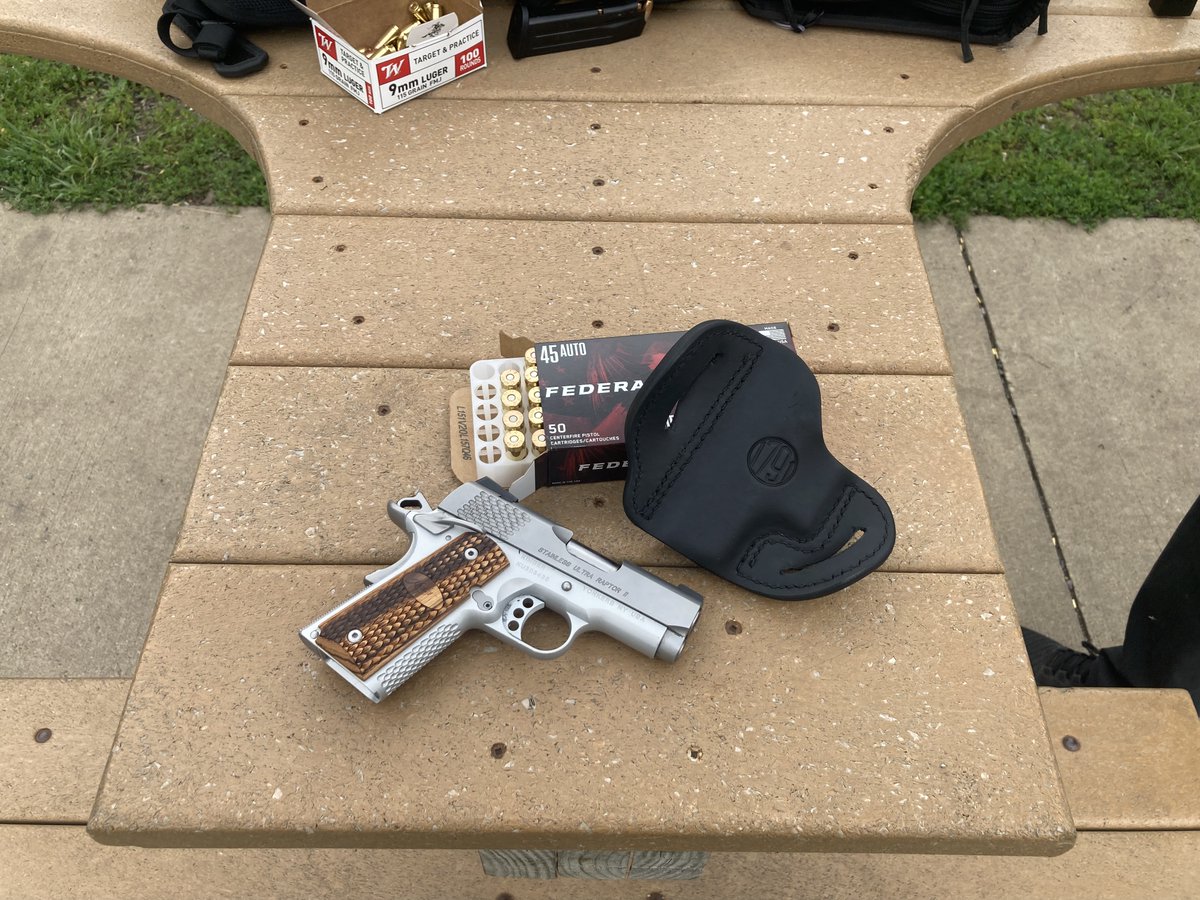 1791Gunleather's tweet photo. Tuesday at the range? Yes, please.
.
https://t.co/nStqhFE9M7
.
#1791gunleather #2ndamendment #2a #pro2a #holster #guns #tactical #freedom #gunlife #edc #concealedcarry #concealcarry #gunshow #armed #merica #pewpewpew #gunsdaily #gunsofinstagram #empowered2a #police https://t.co/t8UbeMcQ6a