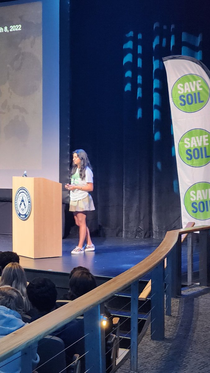 DrCoach_LeslieW's tweet image. Khushi M provide high school students a presentation on #SaveSoil today so they can be equipped to make changes.
#SaveSoilMovement @SadhguruJV
#SocialImpact @NAEducation