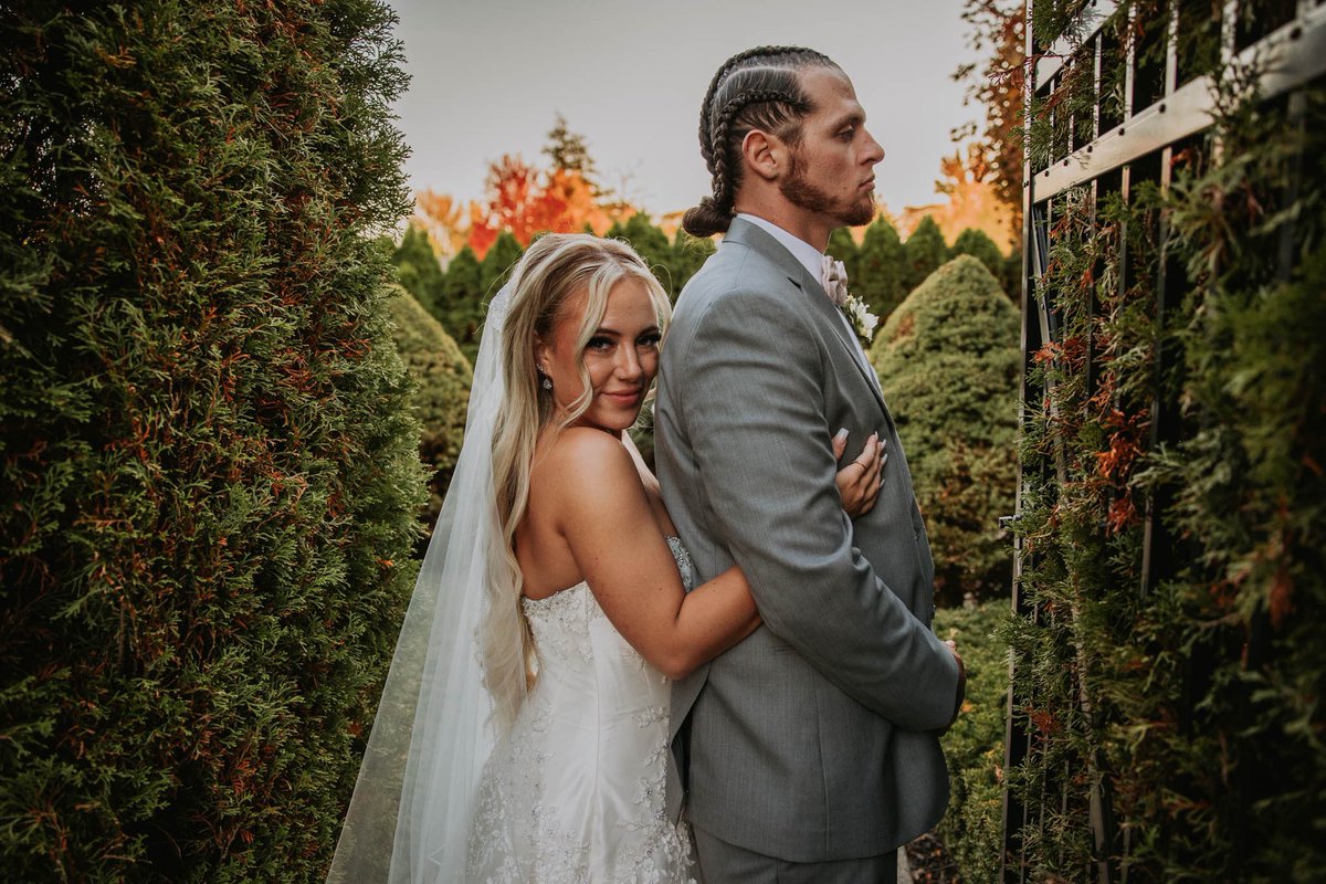 taylllorross's tweet photo. Mr. and Mrs. Ross 🤍 https://t.co/miIBnSfPel