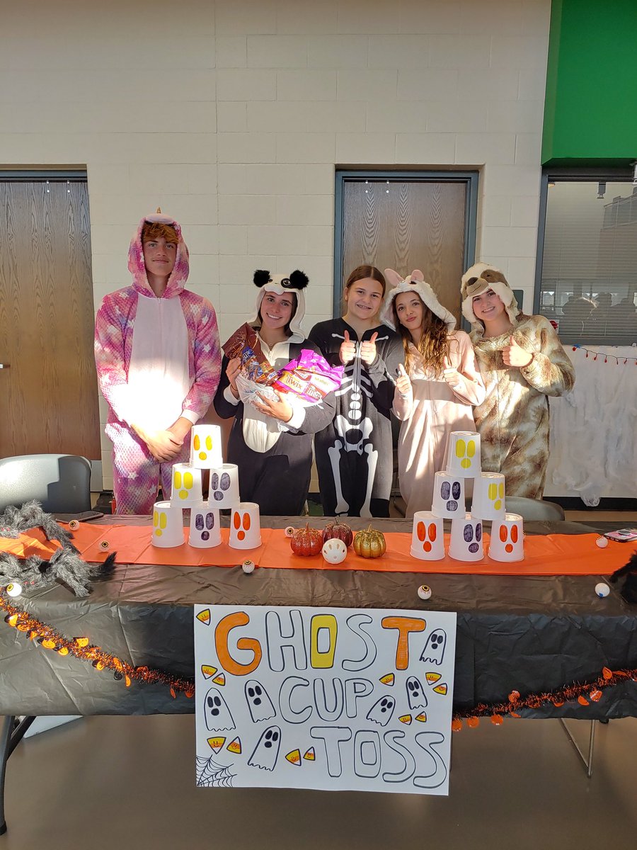 StaleyBusDept's tweet photo. What does a unicorn, sloth, llama, panda, and skeleton all have in common besides being a part of Staley DECA??? They are hanging out at Staley's Halloween Hallways for our local elementary schools. Who wants candy?!? #communityservice @SHSServiceClubs @MissouriDECA @SHSFalcons https://t.co/J4Tku6JhsL