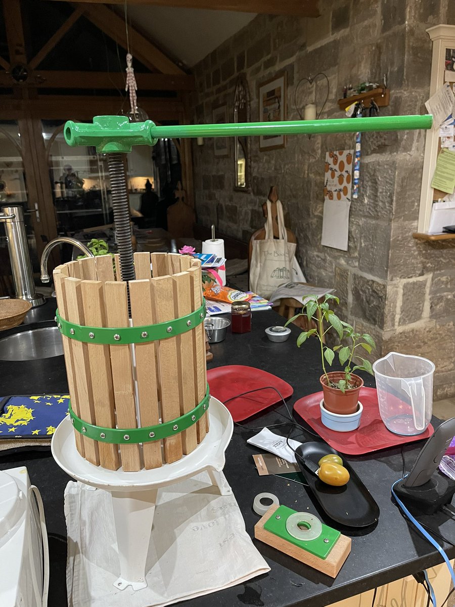 Anna Batchelor tweet media