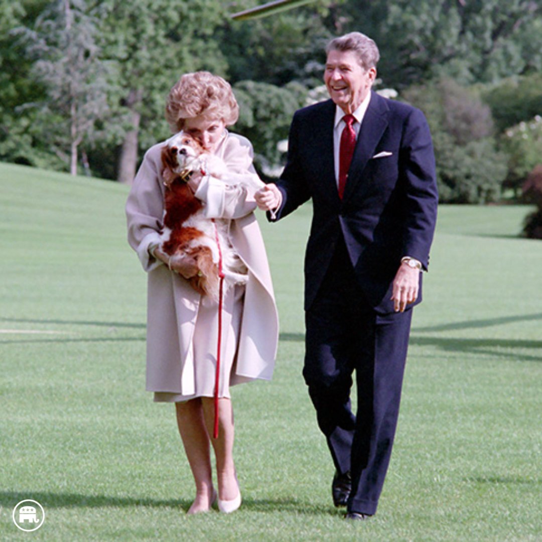 Republicans's tweet photo. Ronald and Nancy Reagan with their dog Rex https://t.co/ReXQnxtdQY