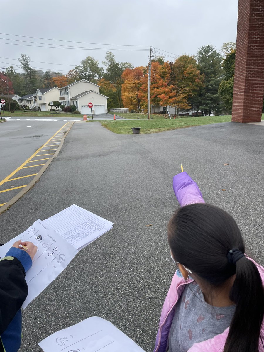 Rethink_ENL's tweet image. Providing newcomers with real laanguage experiences is our goal.🎯
#exploringfall #peekskillCSD #hillcresthawks