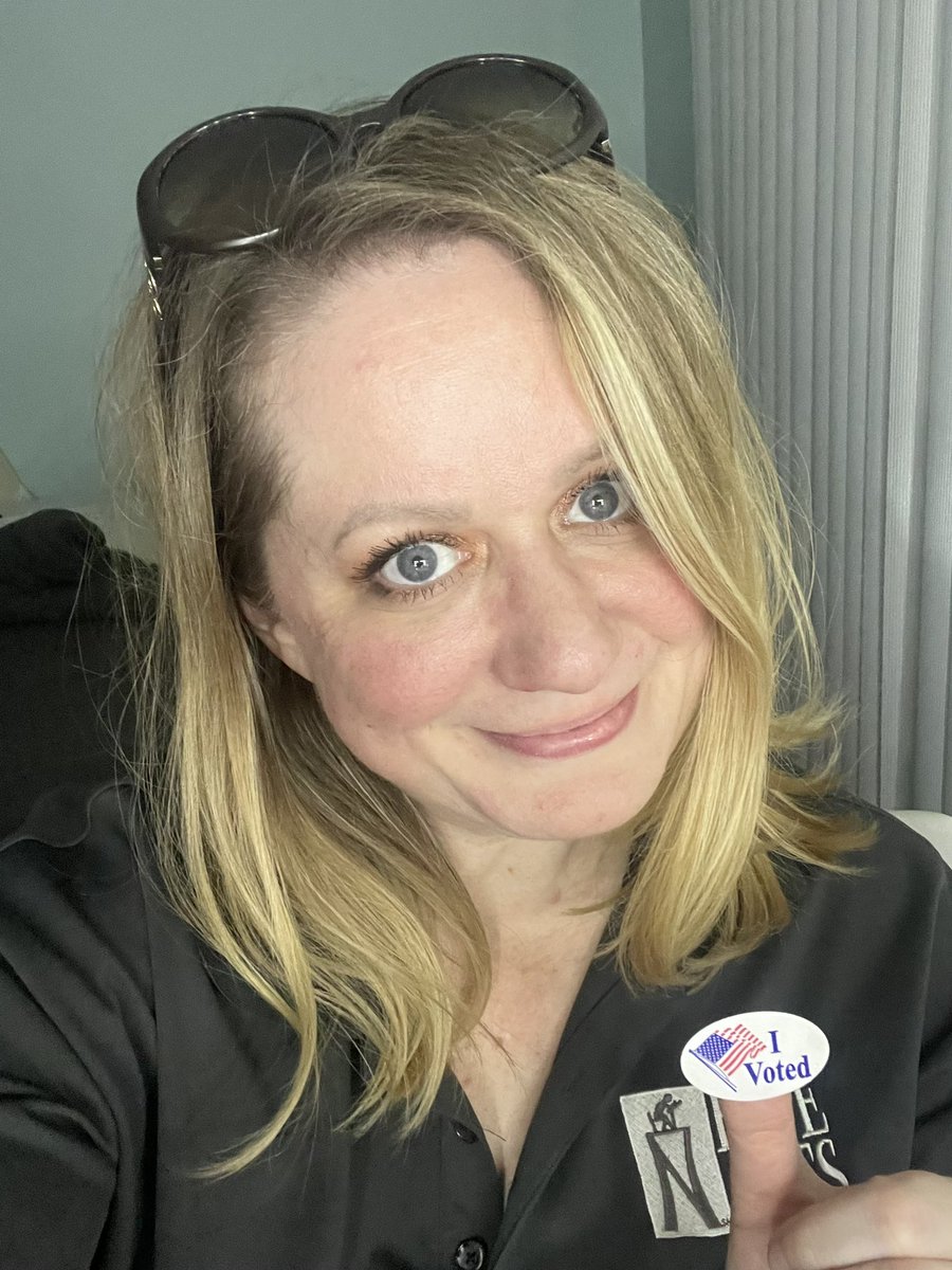 QueenCornwell's tweet photo. Be the change you want to see. #vote https://t.co/fPfmiqcAv4