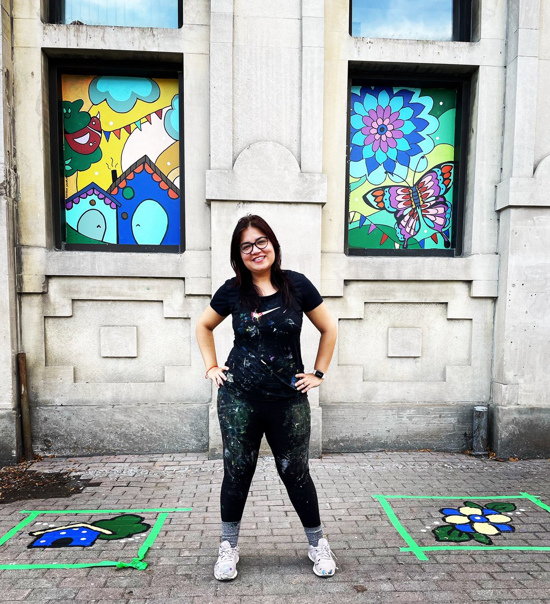 RangRiva's tweet photo. #windowwonderlandto Murals on BMO windows! #thejunctiontoronto #toronto #canada #murals #butterflies #rangriva #colours #houses #art https://t.co/ijsyQRB7ST