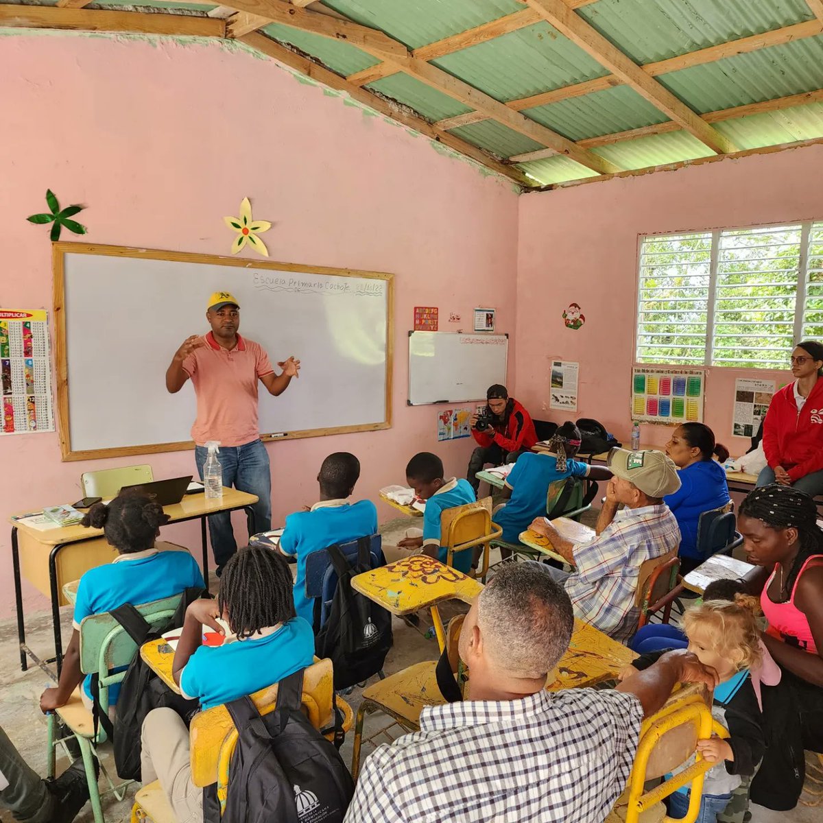En estas últimas dos semanas hemos estado implementando un plan de creación de competencias del Proyecto de Fortalecimiento y desarrollo de capacidades en comunidades de Cachote (Barahona y El Convento (Constanza). Gracias <a href="/EmbCanRD/">Canadá en RD</a> @fondocanadard por el apoyo.

<a href="/intecrd/">INTEC</a>