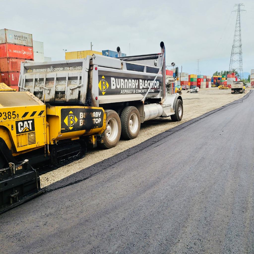 BurnabyBlacktop's tweet photo. Loving this awesome asphalt pavement? Burnaby Blacktop Ltd. will provide you with world-class service. Message us now for a FREE estimate. 😄🙌
#asphalt
#asphaltpaving
#asphaltlife
#asphaltmaintenance
#highqualityservice https://t.co/E7YqYGPjcl