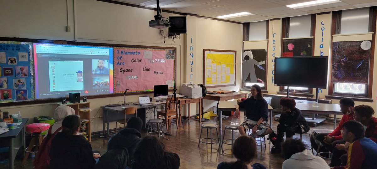 It was an honor that our creator, Dan Sandoval @Customersbot was able to share his journey as an artist and the story of Robot Feelings with a high school art class today! 

Thank you @mbteach  @SLA_Beeber for inspiring youth and encouraging art and technological innovation!