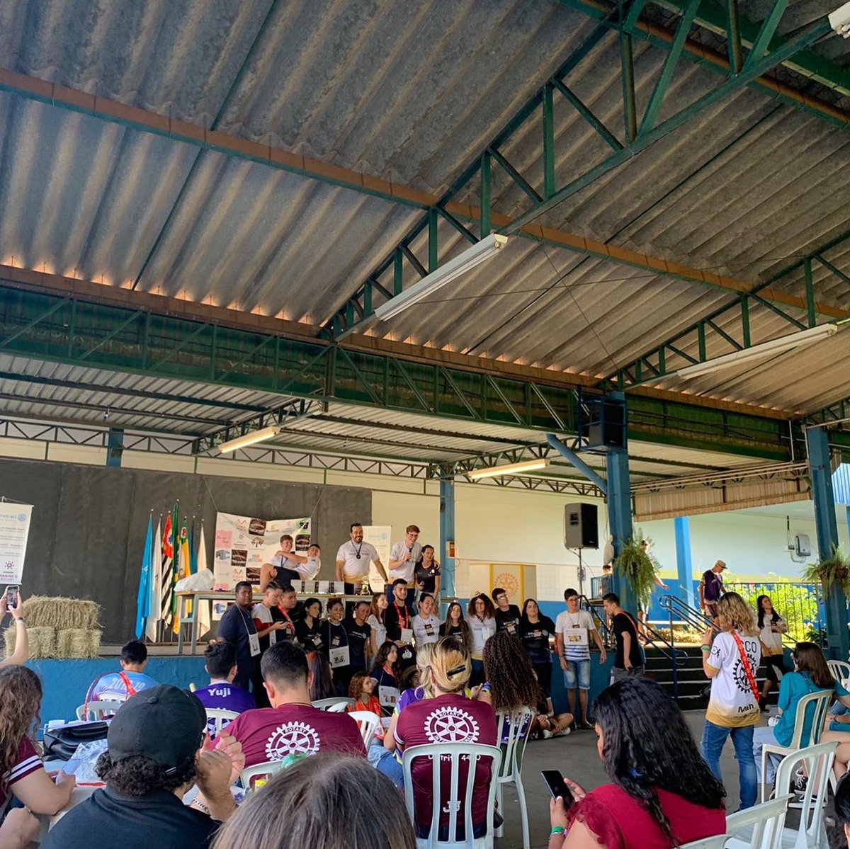 interactauri's tweet image. No dia 22/10 aconteceu o XIV Interagindo do interact, com o tema Made in Roça, e realizado em Novo Horizonte. O evento contou com várias atividades para interação entre os clubes. Trouxemos conosco os troféus de participação e de caravana madrugueira, o evento foi super divertido