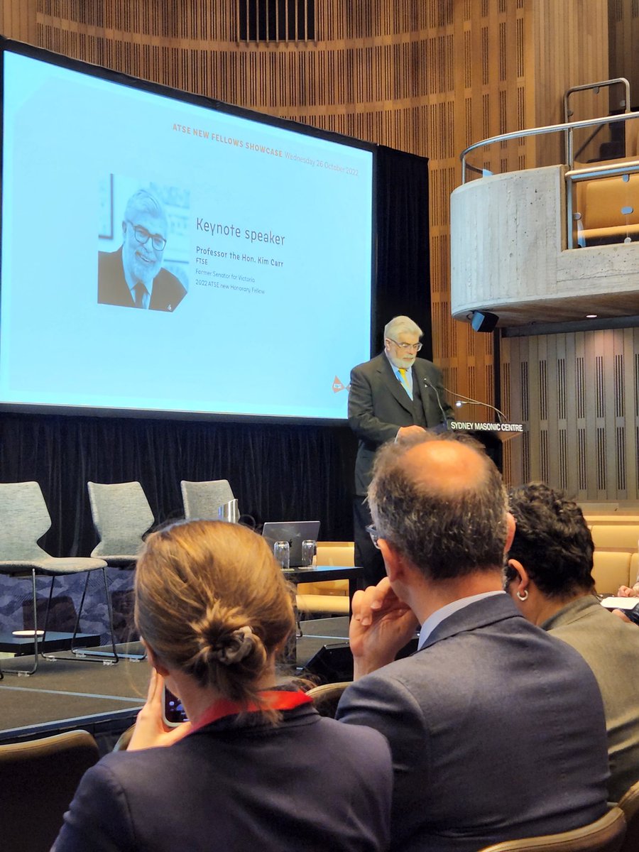 Our Honourary Fellow @SenKimCarr for this year is calling on the sector to guide policy and restore trust in uncertain times. To counter misinformation through good information, and bring confidence to decision through evidence-based advice @ATSE_au #policy #science #auspol